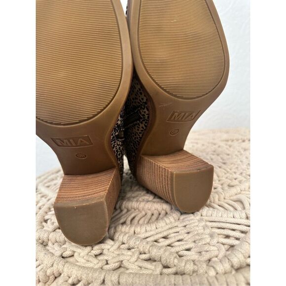 MIA Women’s Patton Leopard Western Inspired Booties Size 6 Wide New - Picture 6 of 6